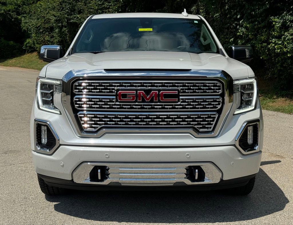 Used 2021 GMC Sierra 1500 Denali w/ Driver Alert Package II AWD/4WD image 3