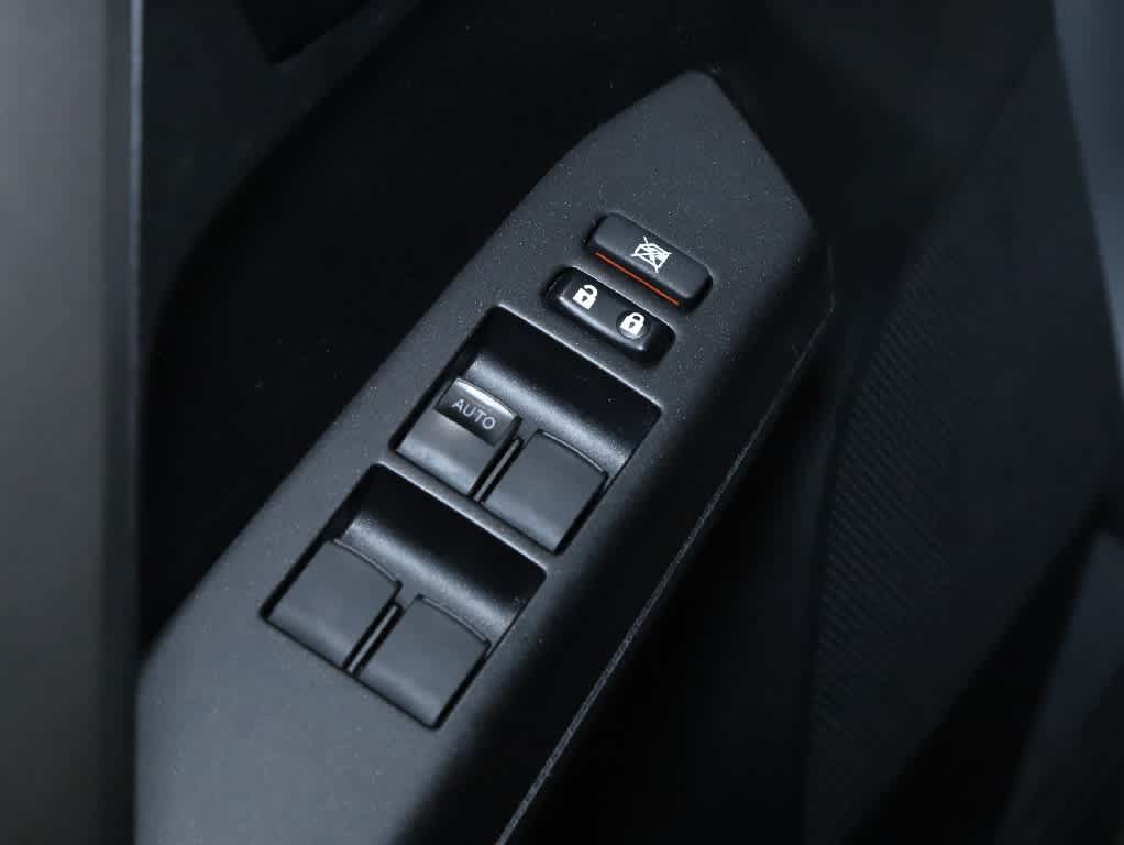 Used 2018 Toyota RAV4 LE w/ All Weather Liner Package AWD/4WD image 16