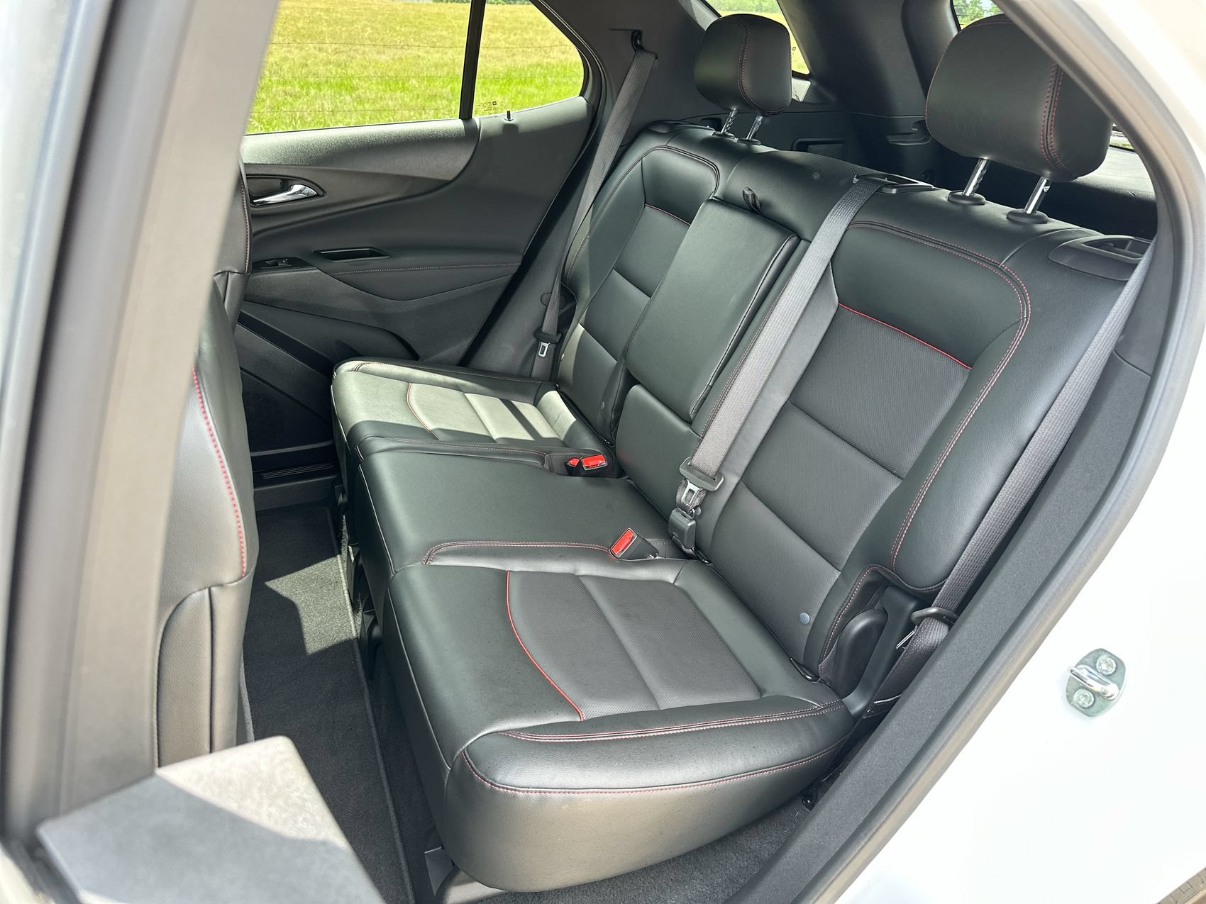Used 2022 Chevrolet Equinox RS w/ RS Leather Package FWD image 22