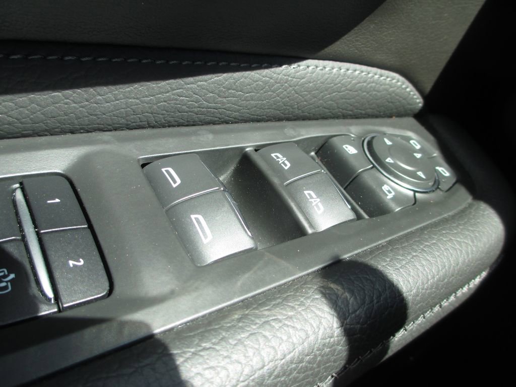 Used 2021 GMC Yukon Denali w/ Denali Ultimate Package image 33