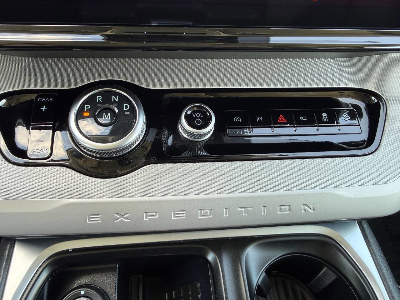 Used 2025 Ford Expedition Max Active image 52