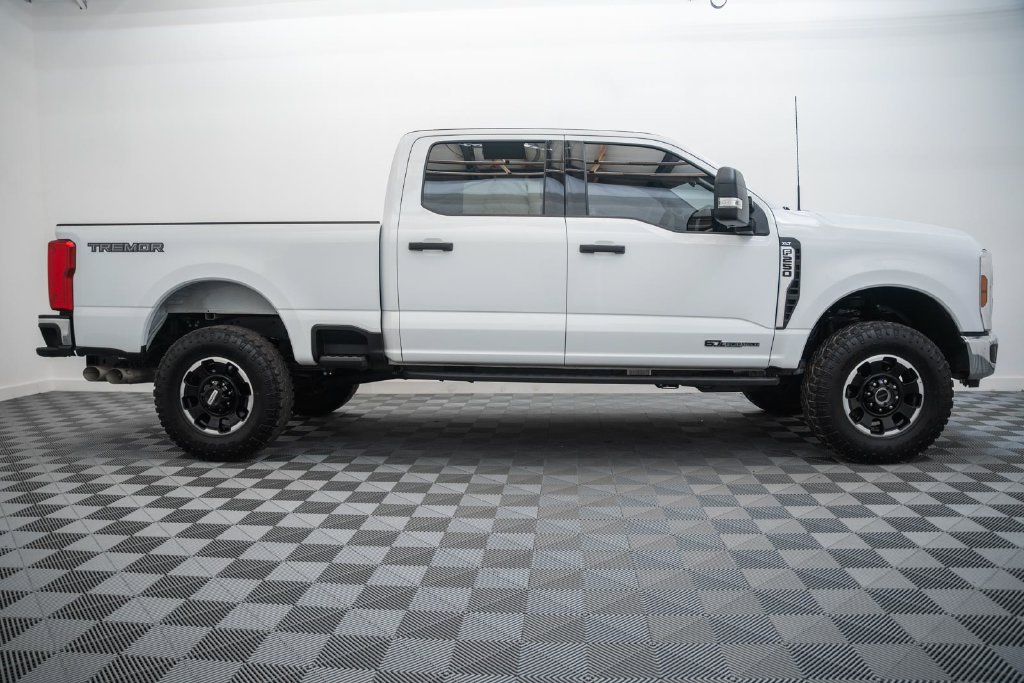 Used 2026 Ford F250 XLT w/ Tremor Off-Road Package AWD/4WD image 4