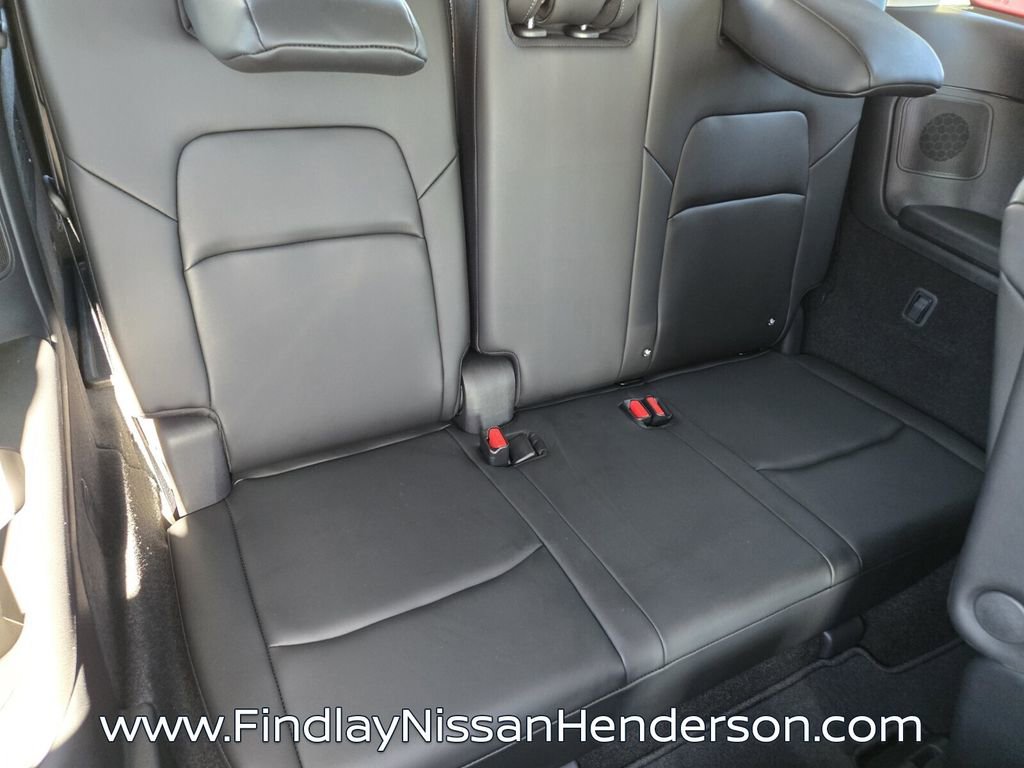 Used 2025 Nissan Pathfinder Platinum AWD/4WD image 16