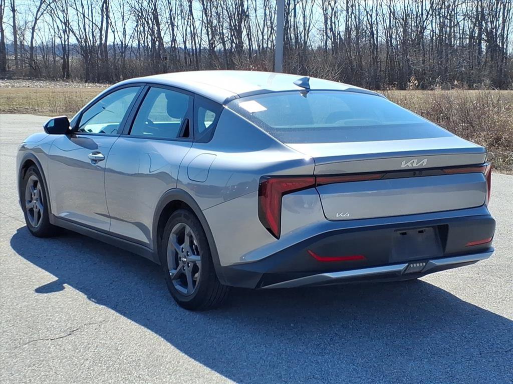 Used 2025 Kia K4 LXS image 6