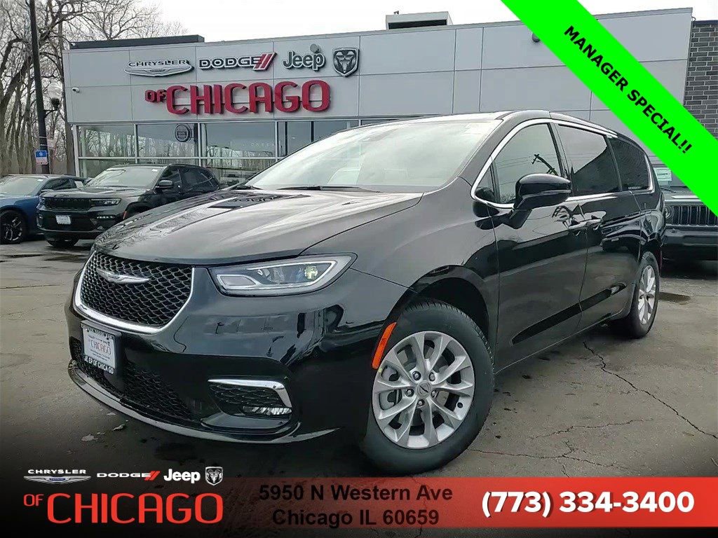 New 2025 Chrysler Pacifica Select