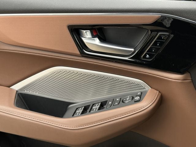 Certified 2024 Acura MDX FWD w/ Technology Package image 25