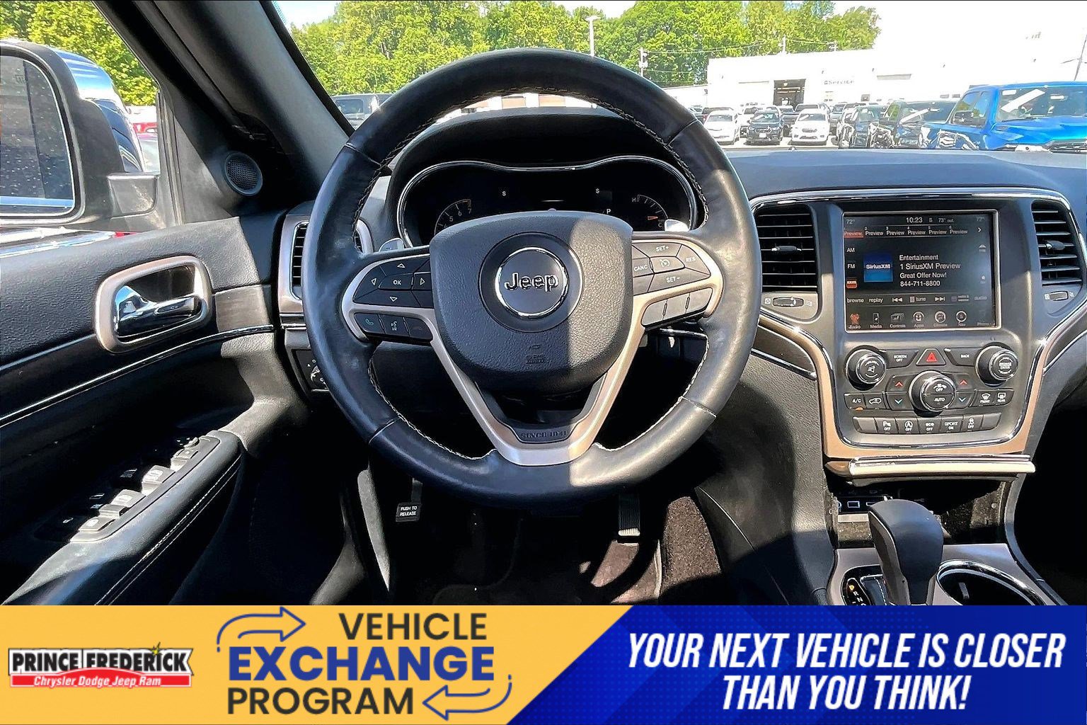 Used 2016 Jeep Grand Cherokee Limited AWD/4WD image 5