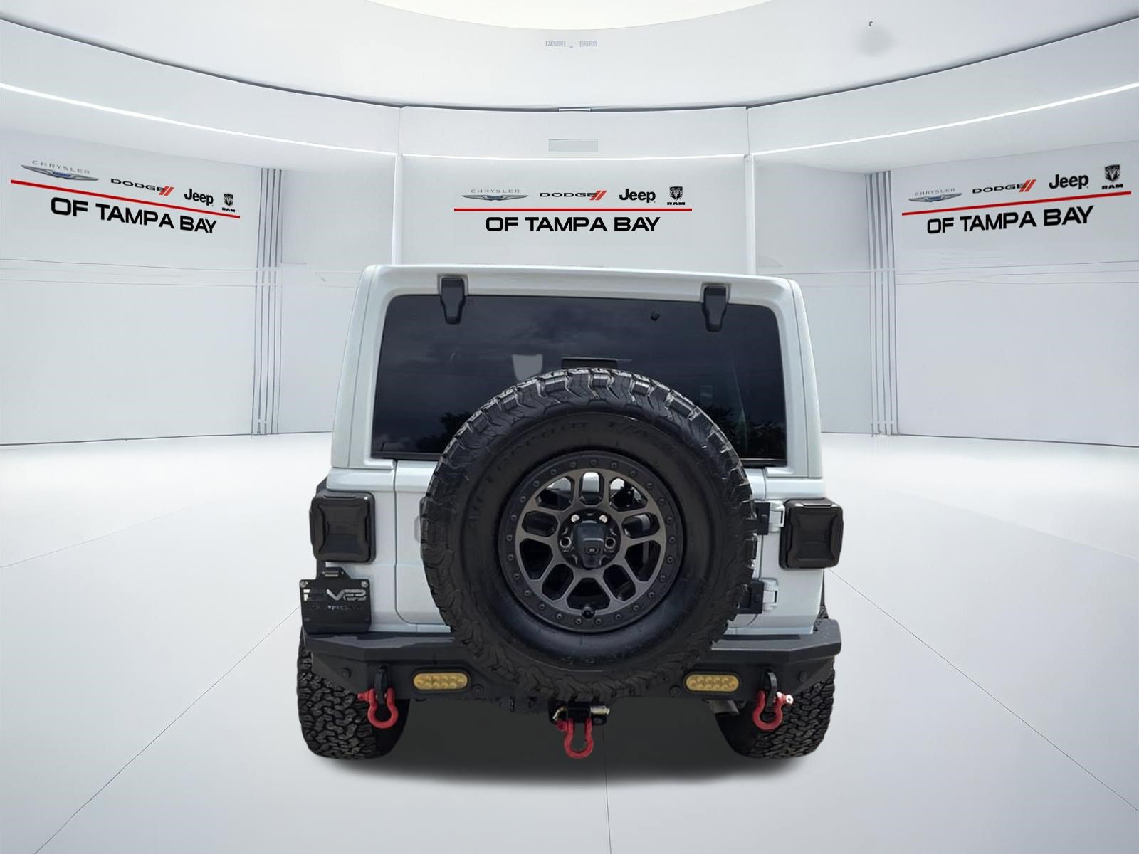 Used 2022 Jeep Wrangler Unlimited Rubicon w/ Xtreme Recon 35" Tire Package AWD/4WD image 5