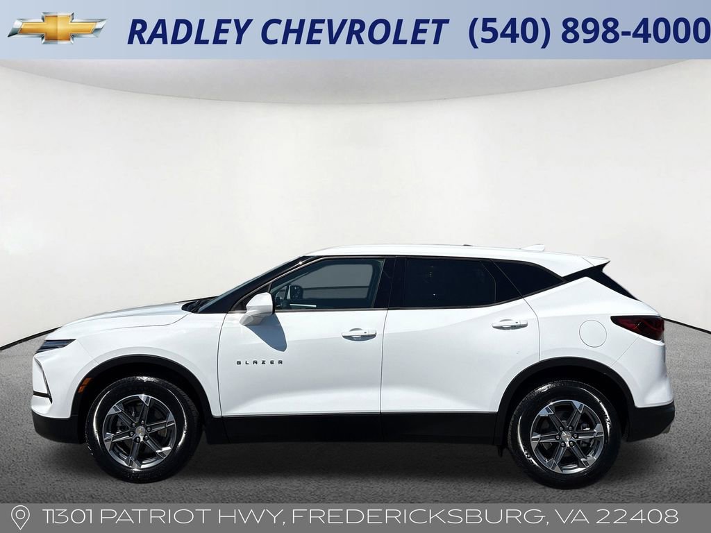 Used 2025 Chevrolet Blazer LT AWD/4WD image 17