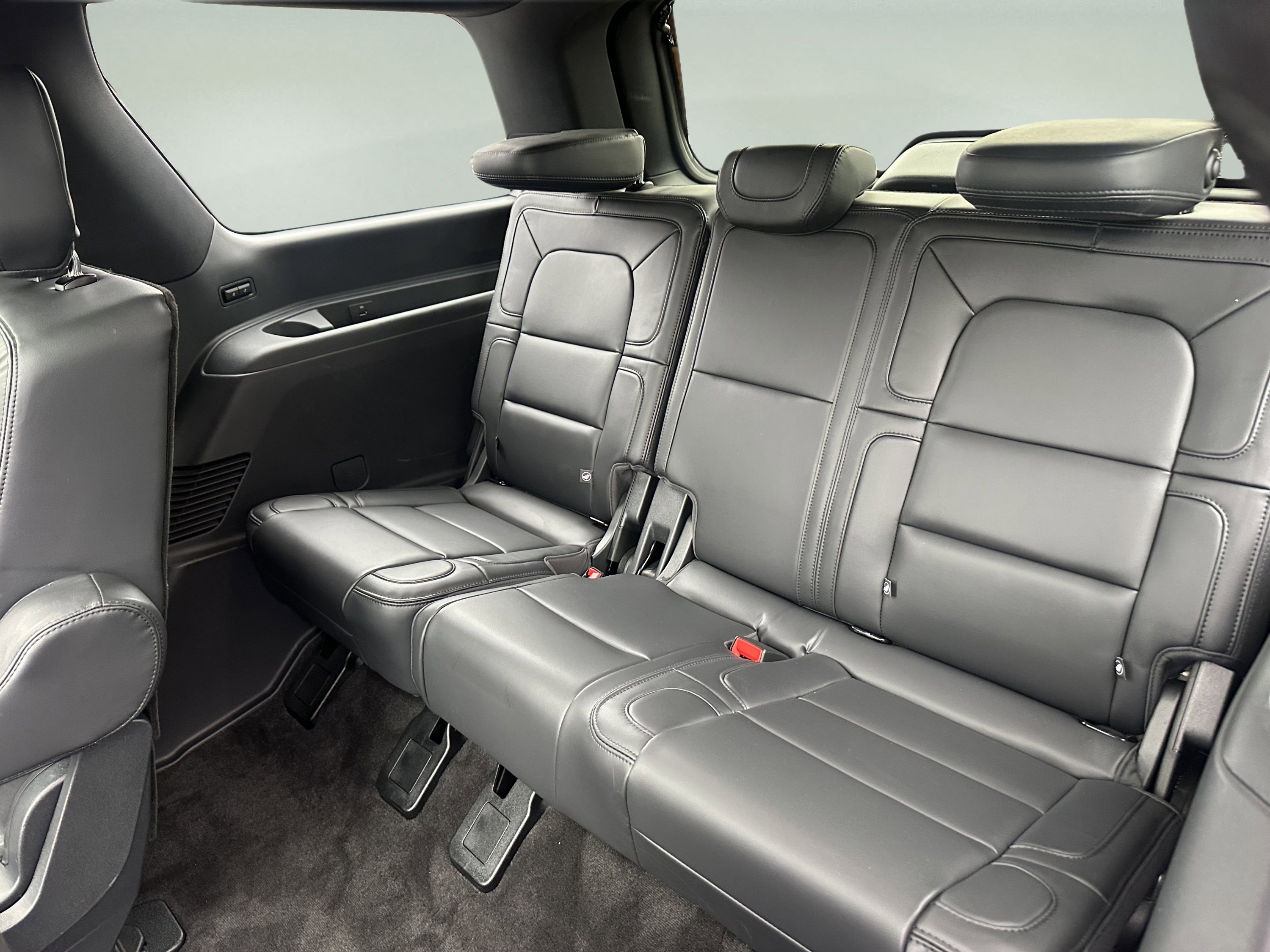 Certified 2024 Lincoln Navigator Reserve image 12