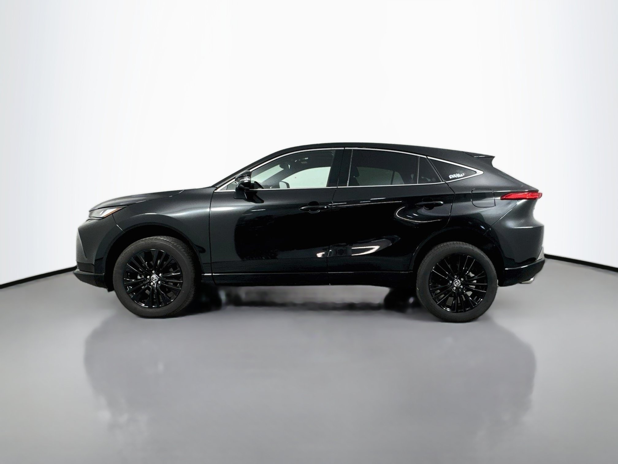 Certified 2024 Toyota Venza Nightshade AWD/4WD image 4
