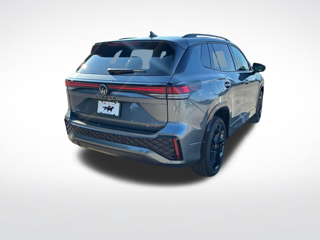 New 2026 Volkswagen Tiguan SE R-Line AWD/4WD image 3