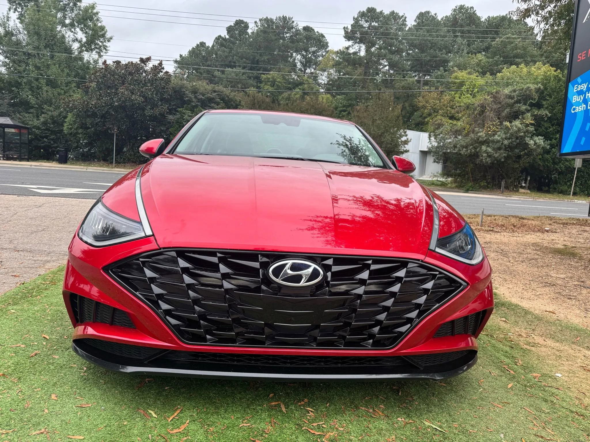 Used 2021 Hyundai Sonata SEL image 2