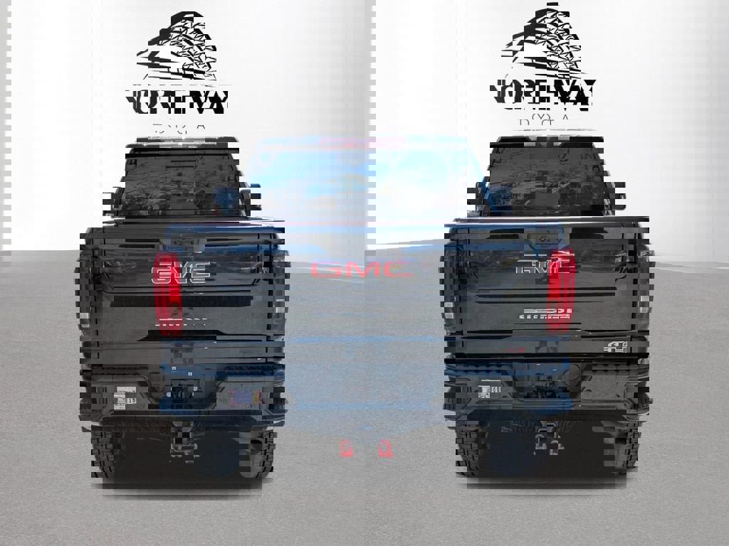 Used 2023 GMC Sierra 2500 AT4 w/ AT4 Preferred Package image 5