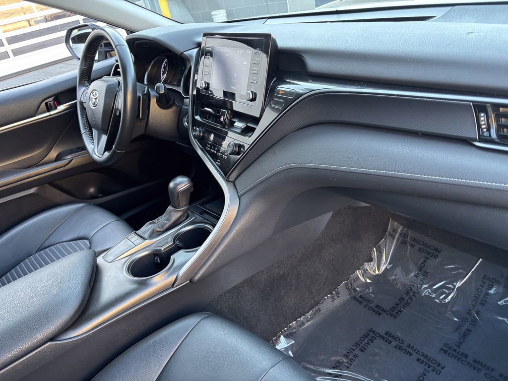 Used 2022 Toyota Camry SE w/ Convenience Package FWD image 37