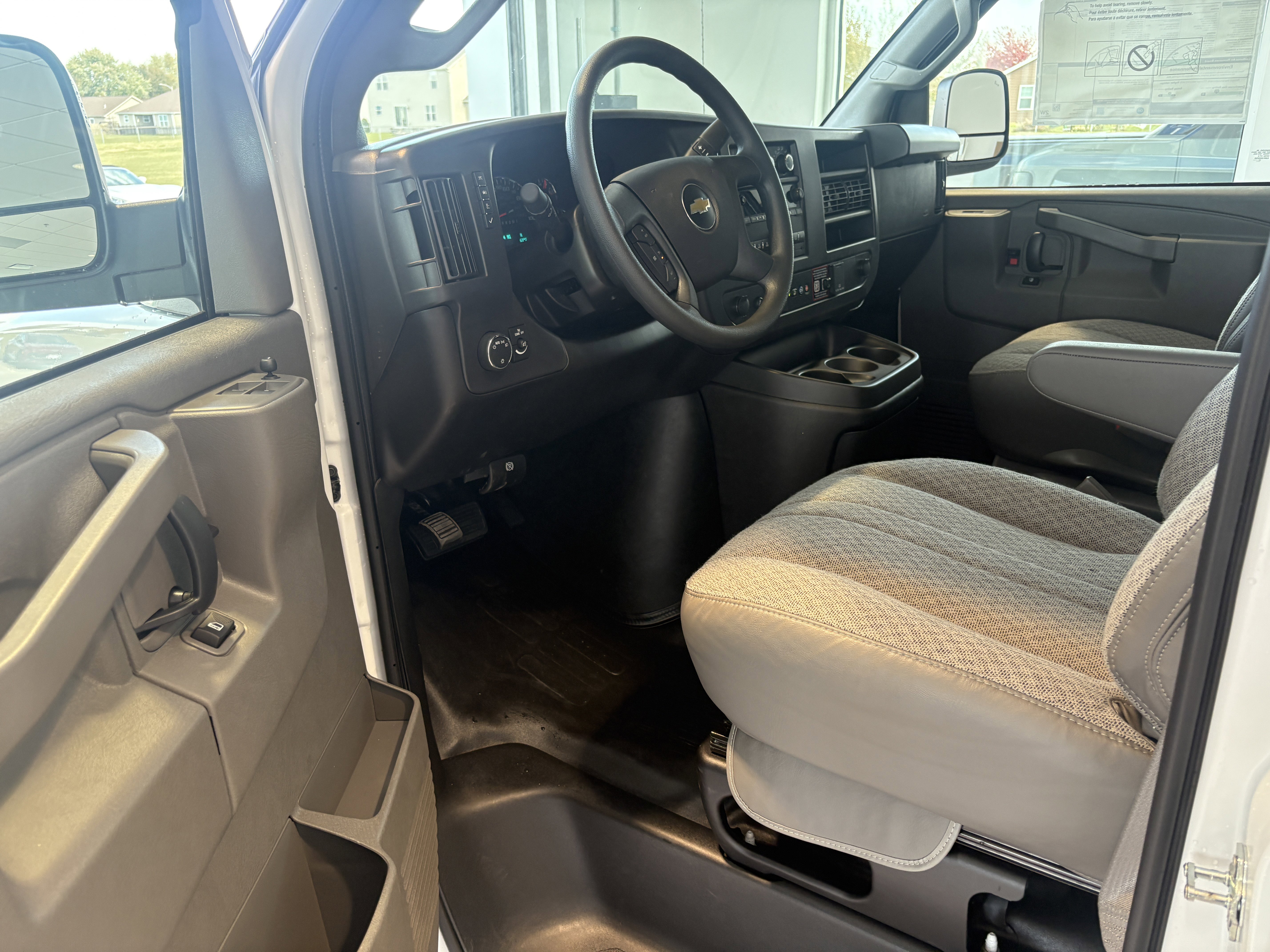 New 2025 Chevrolet Express 3500 Extended w/ Driver Convenience Package image 10