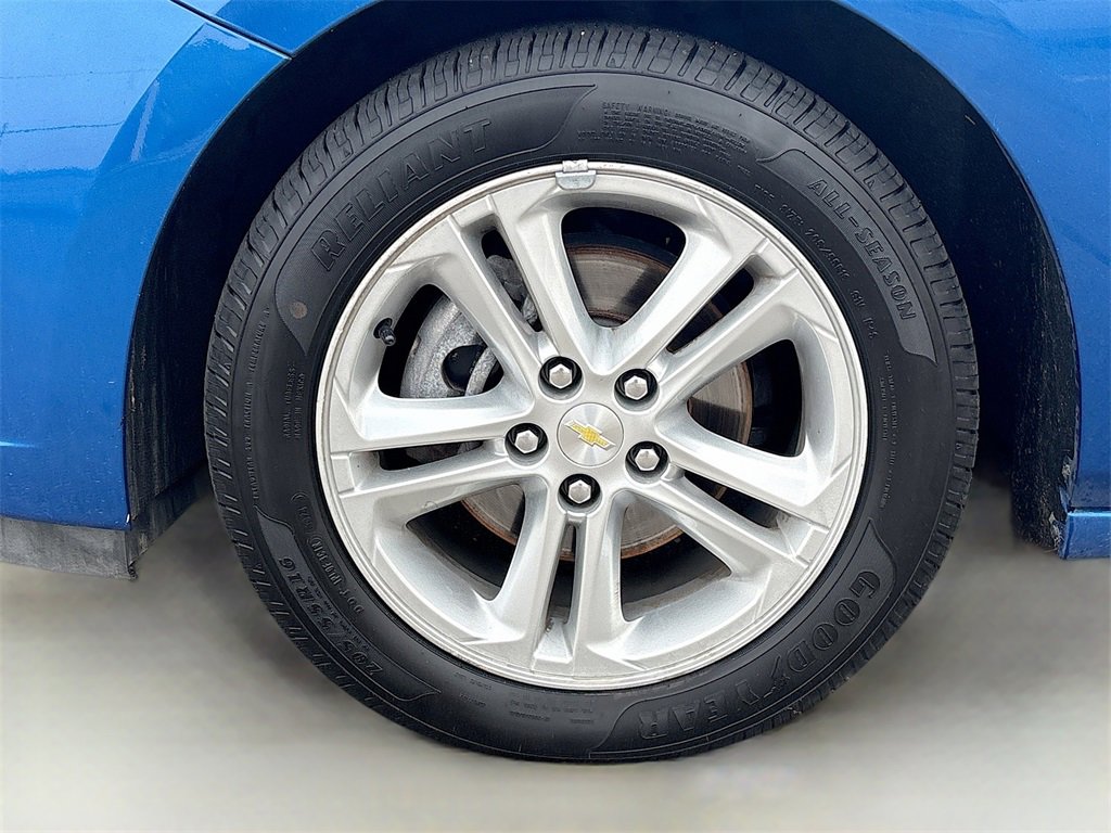 Used 2017 Chevrolet Cruze LT w/ Convenience Package image 29
