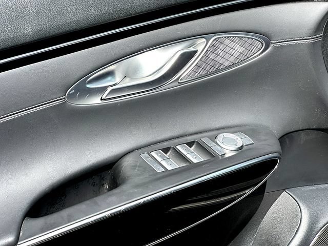 Used 2025 Genesis GV70 2.5T AWD/4WD image 11