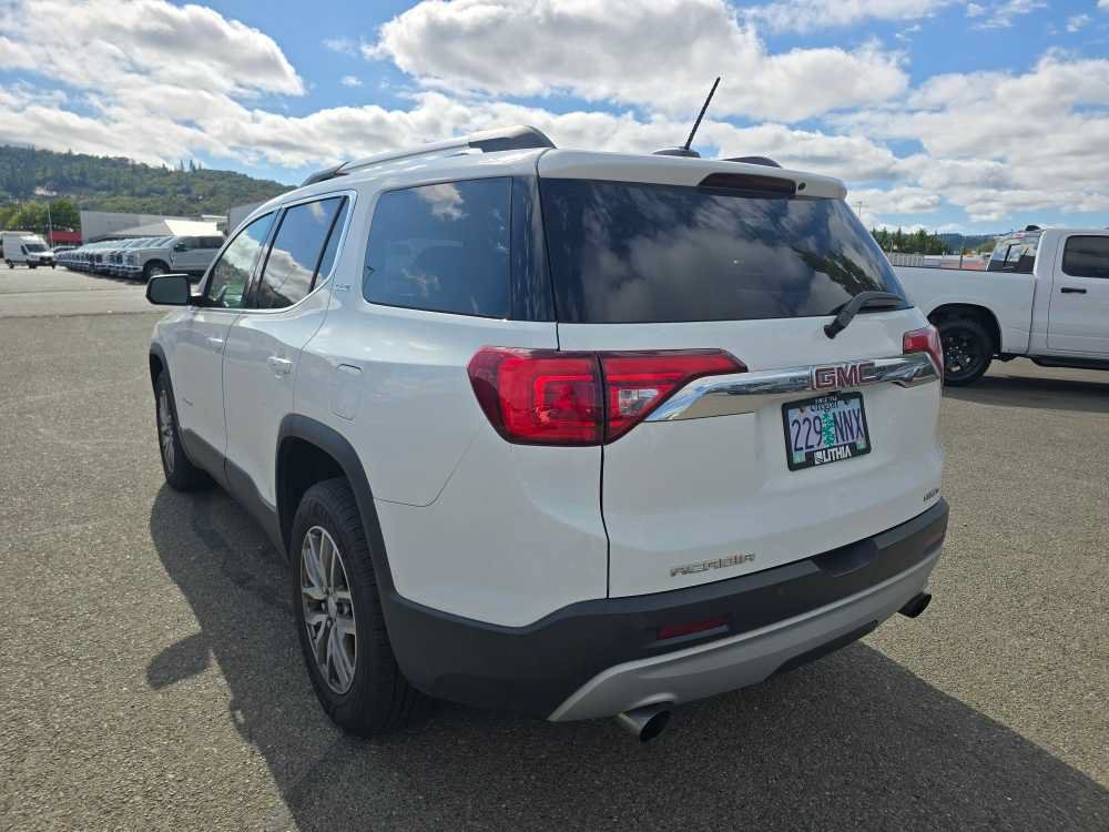 Used 2017 GMC Acadia SLE w/ Driver Alert Package I AWD/4WD image 2