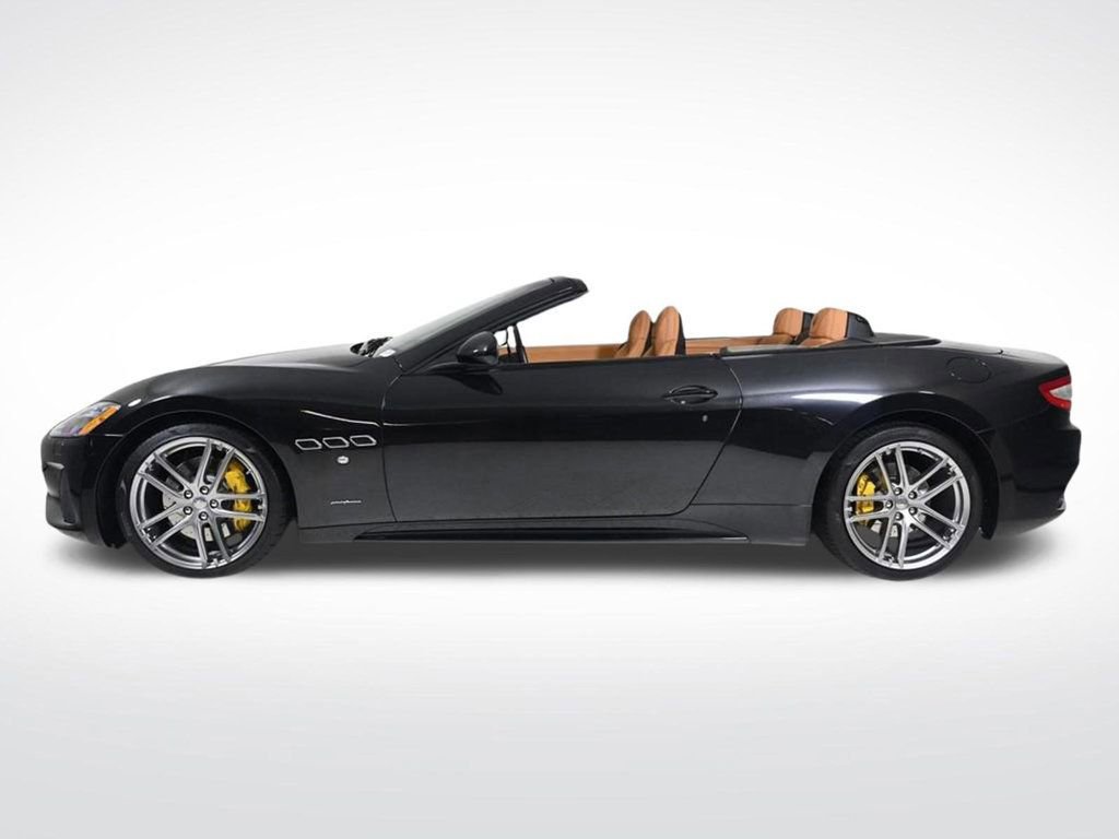 Used 2018 Maserati GranTurismo Sport RWD image 2