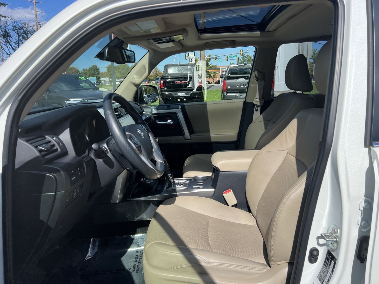 Used 2023 Toyota 4Runner Limited AWD/4WD image 13