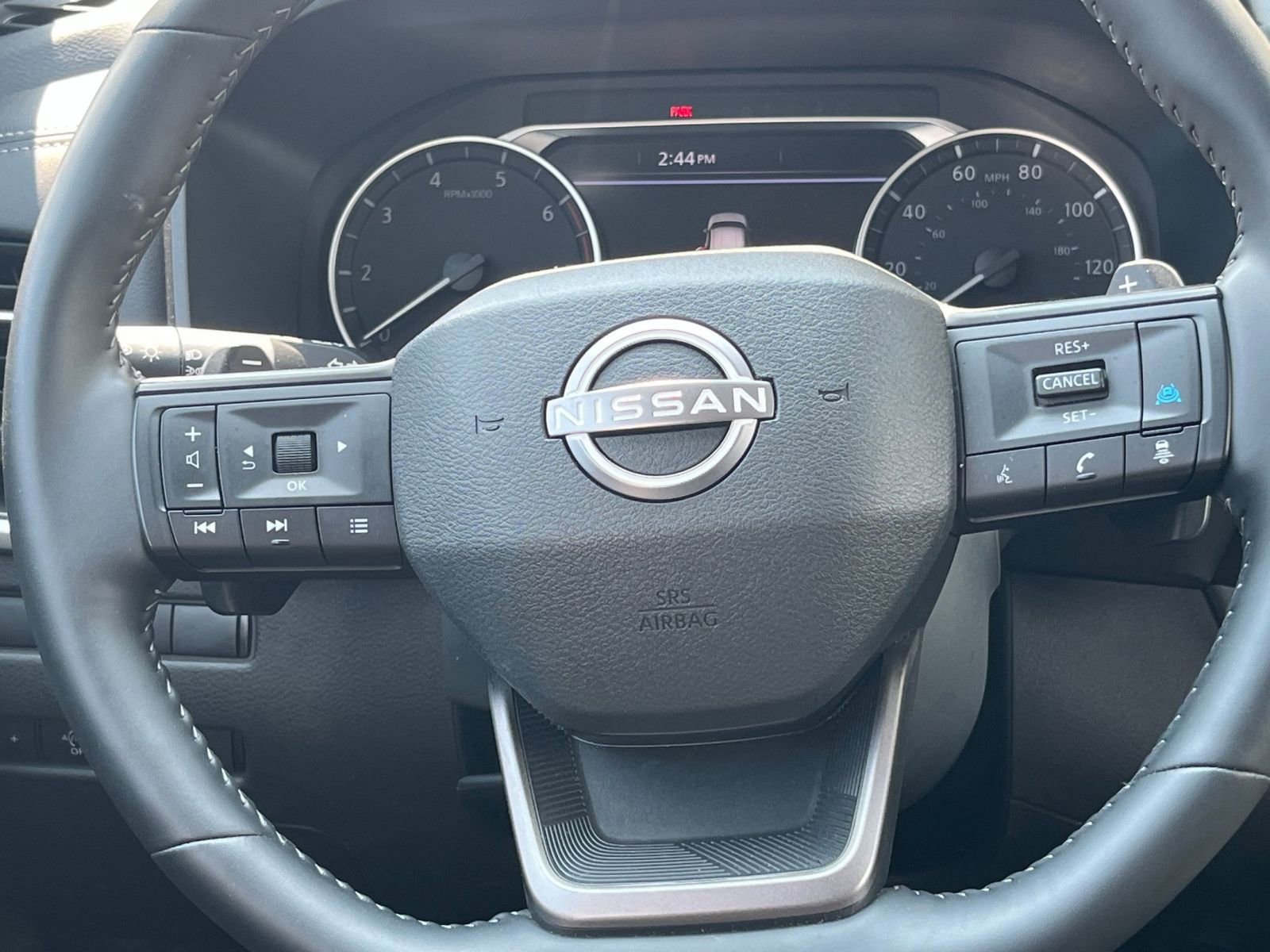 Used 2025 Nissan Rogue SV image 30