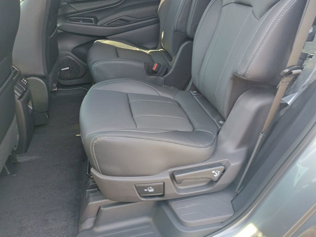 New 2026 Subaru Ascent Limited image 13