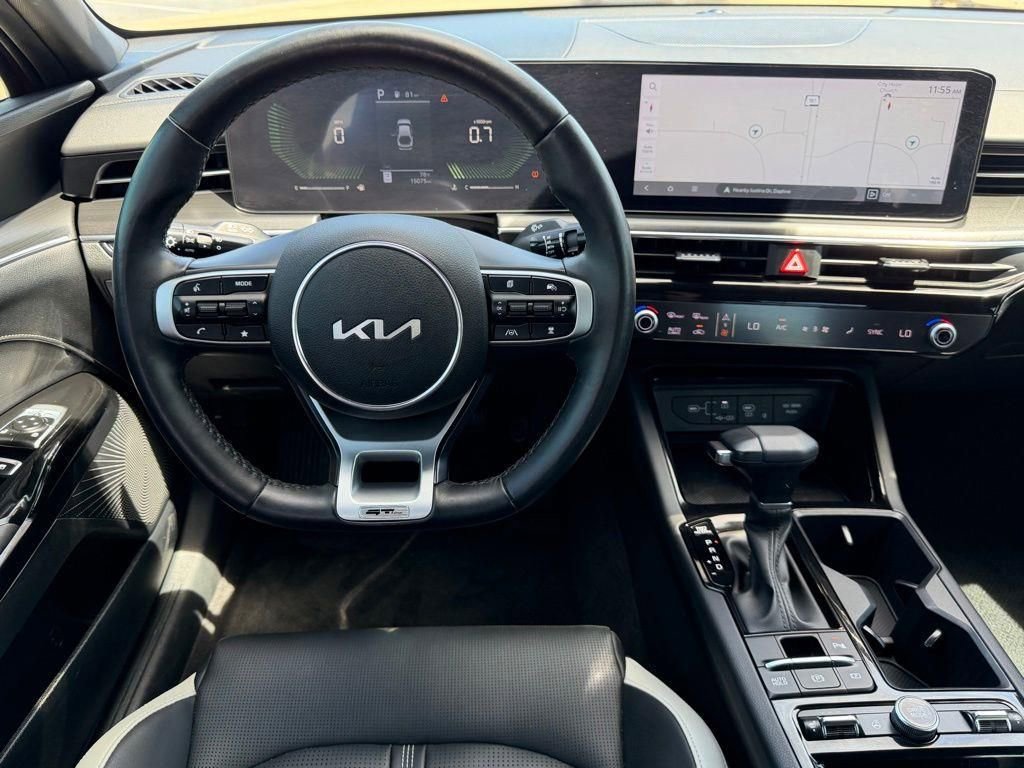 Used 2025 Kia K5 GT-Line AWD/4WD image 16