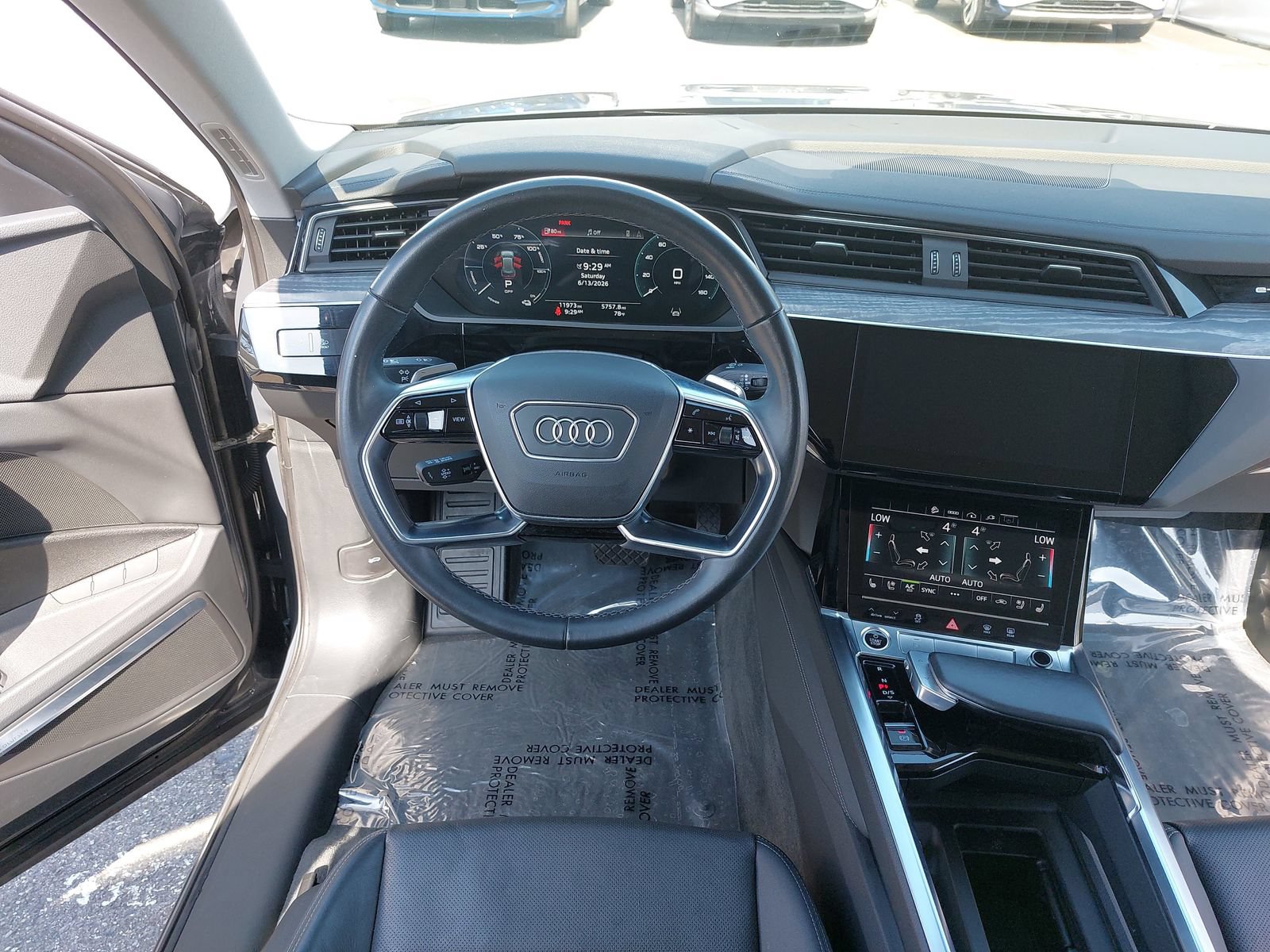 Used 2024 Audi Q8 e-tron Premium Plus w/ Premium Plus Package AWD/4WD image 15