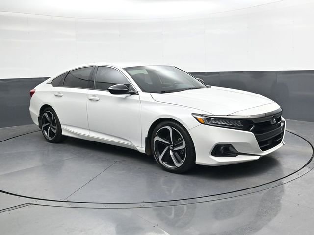 Used 2022 Honda Accord Sport image 2