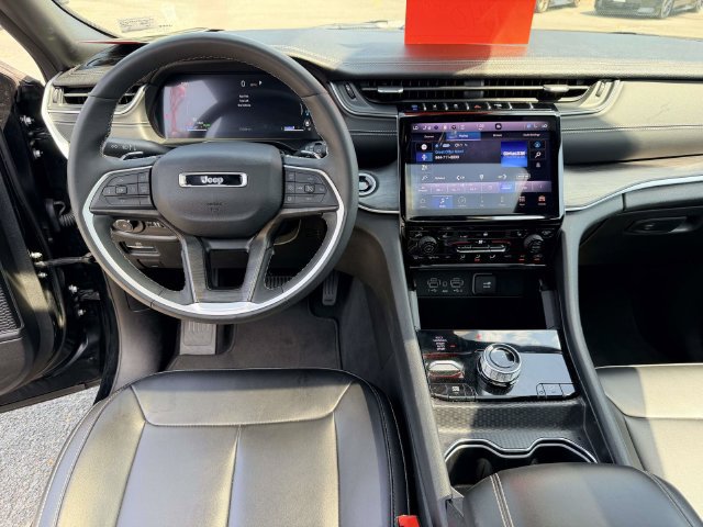 Used 2024 Jeep Grand Cherokee Limited 4xe AWD/4WD image 18