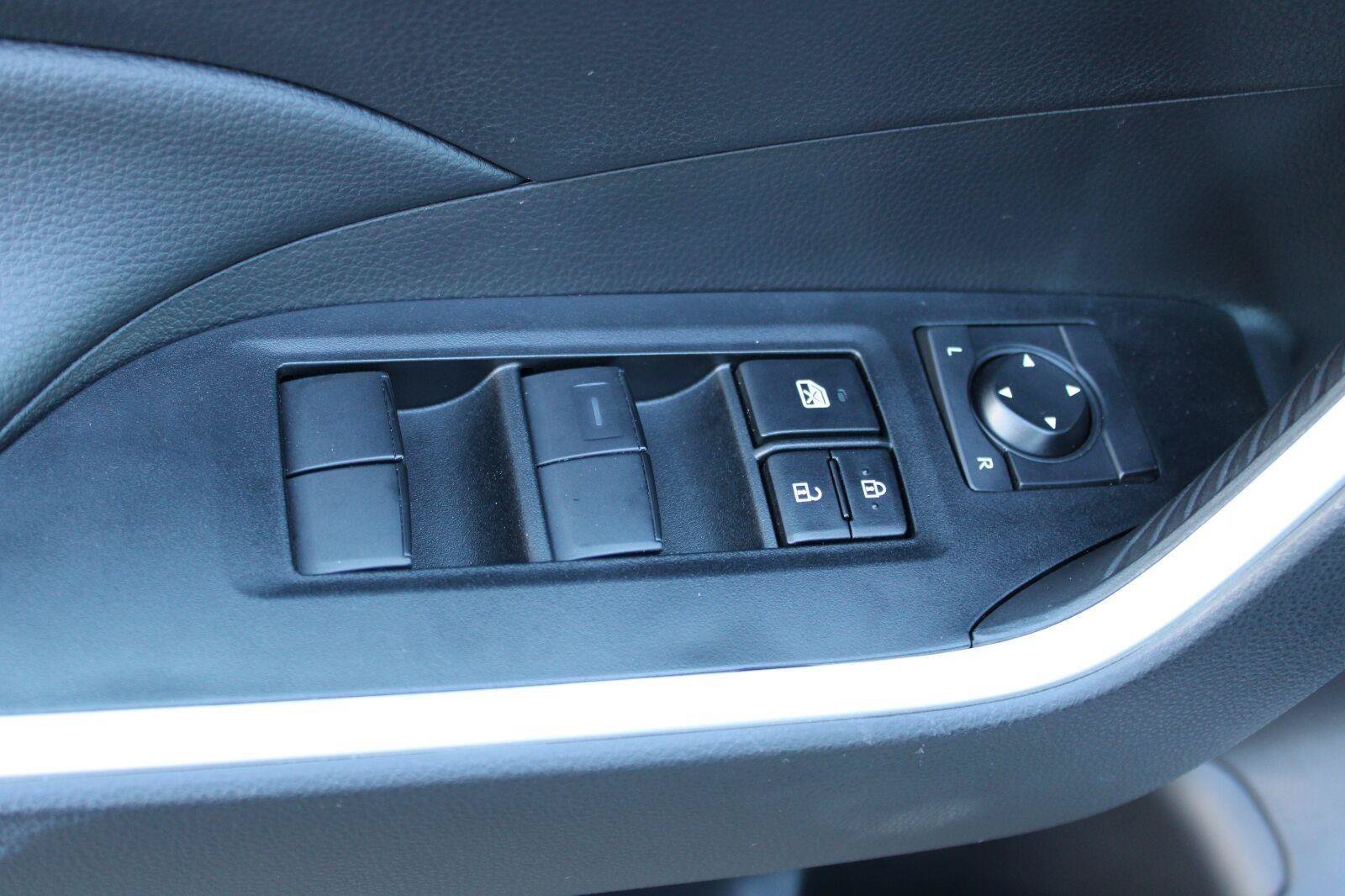 Certified 2024 Toyota RAV4 LE AWD/4WD image 47