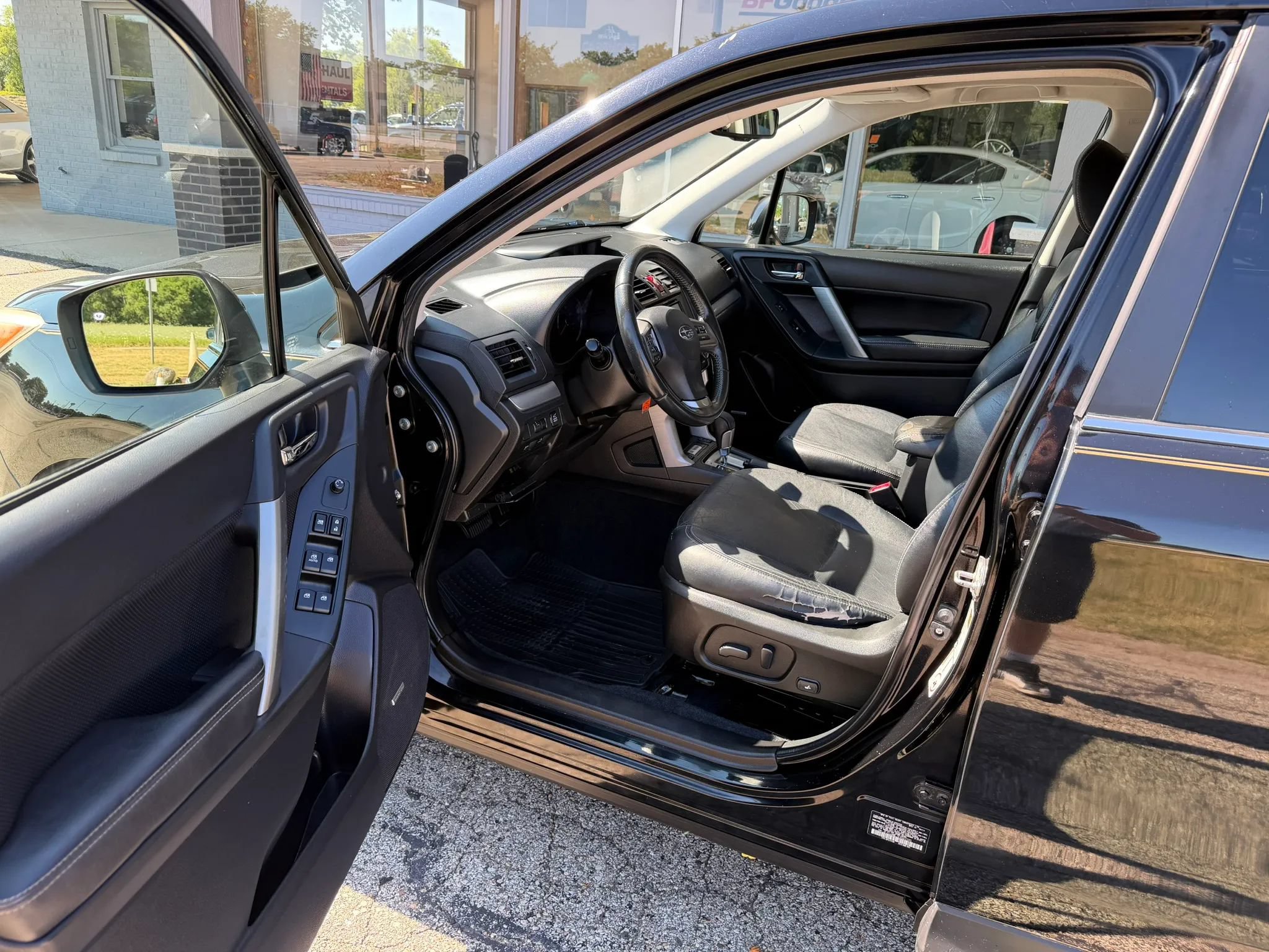 Used 2014 Subaru Forester 2.5i Touring w/ Popular Package #1 AWD/4WD image 9