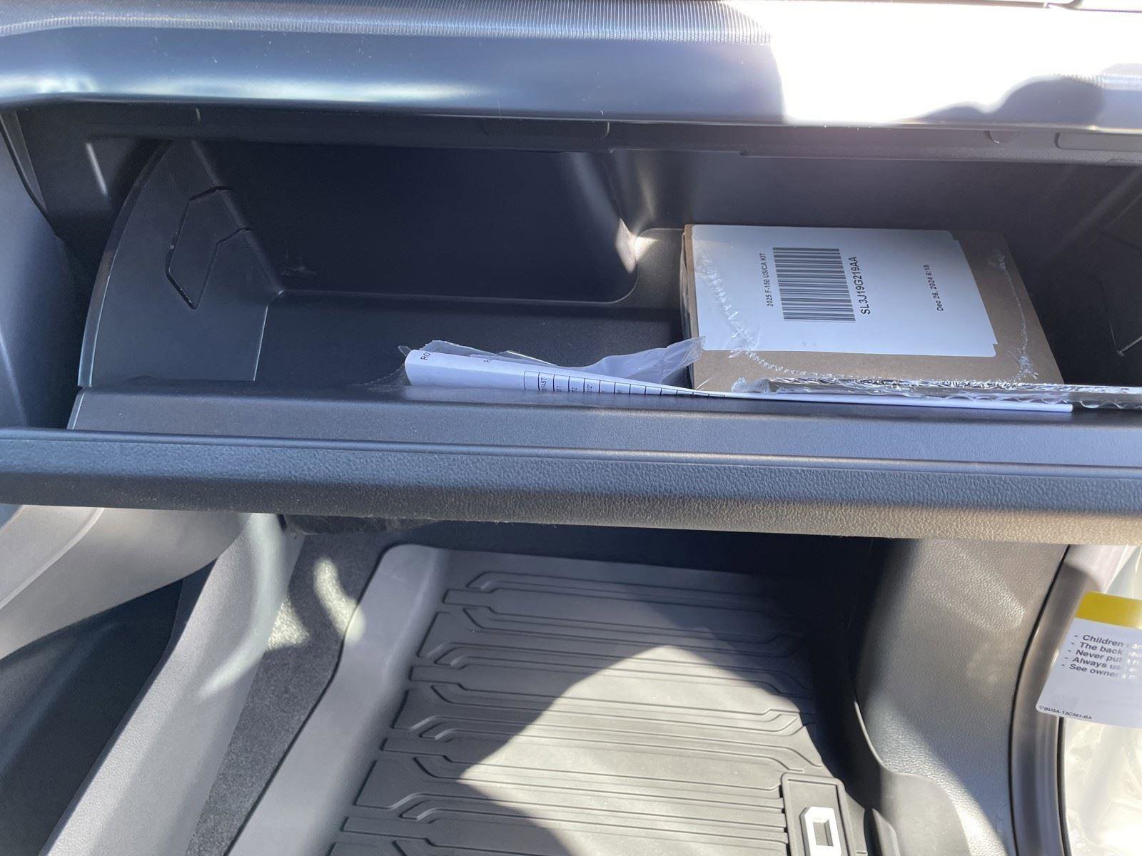 New 2025 Ford F150 Lariat w/ Equipment Group 502A High image 33