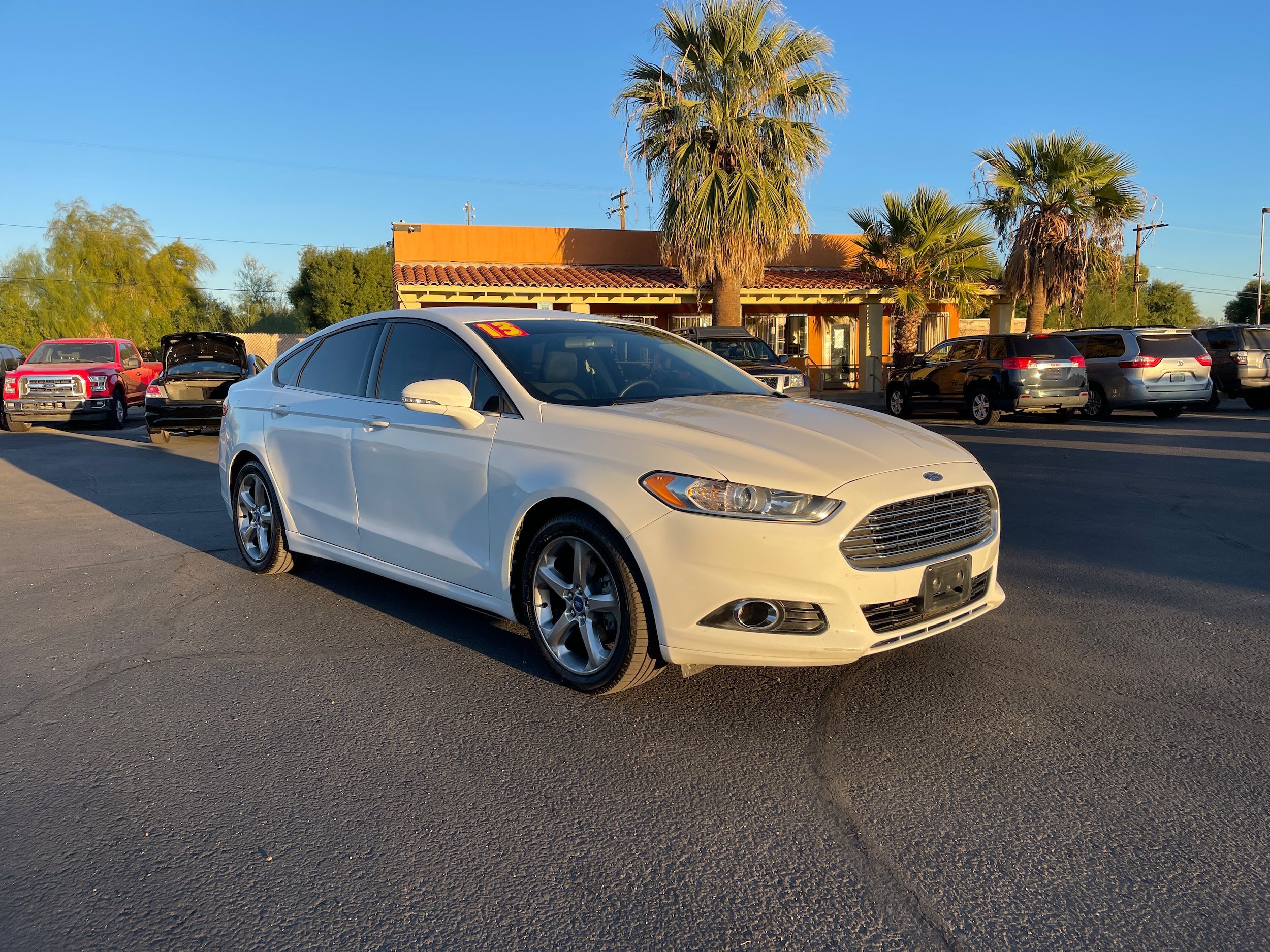 Used 2013 Ford Fusion SE FWD image 7