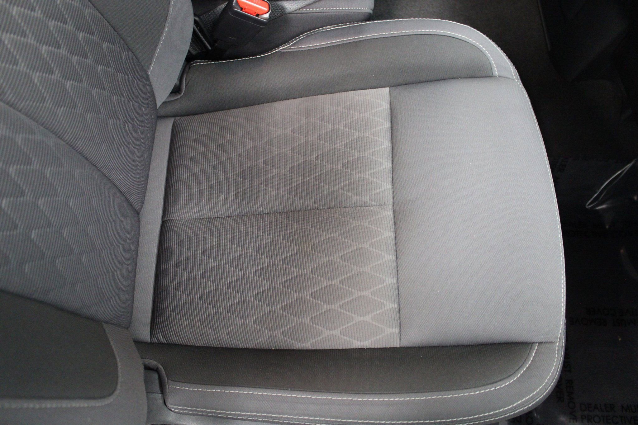 Used 2022 Nissan Titan SV image 28