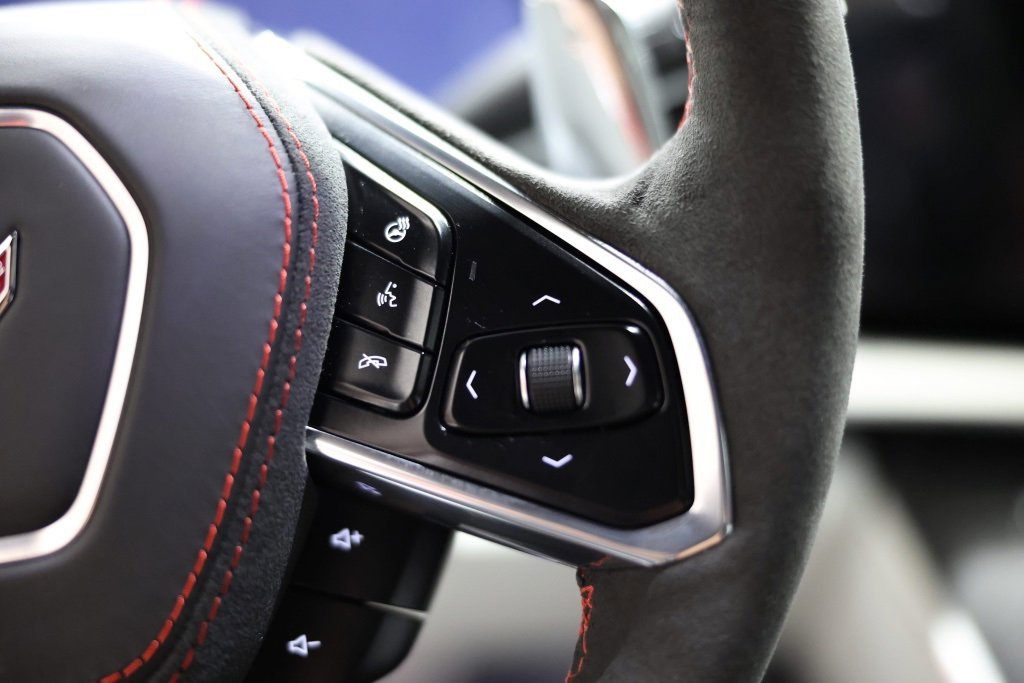 Used 2023 Chevrolet Corvette Stingray Premium Cpe w/ Z51 Performance Package image 45