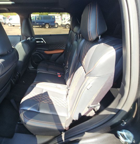 Used 2024 Mitsubishi Outlander SEL FWD image 6