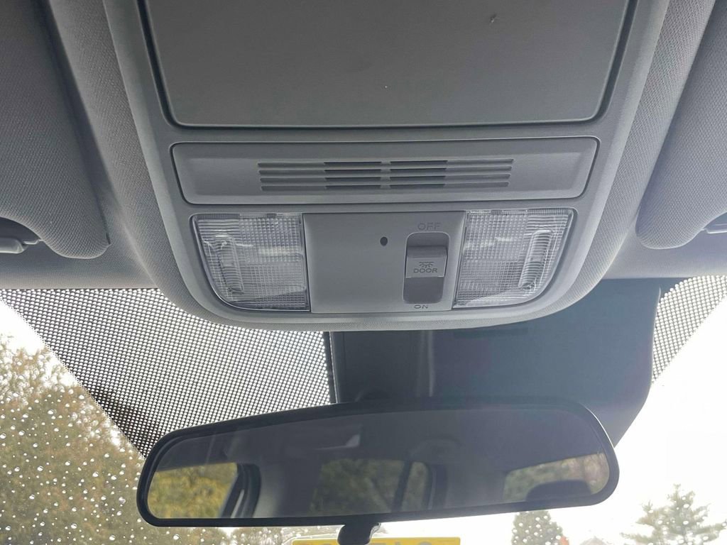 Used 2024 Honda Ridgeline Sport image 32