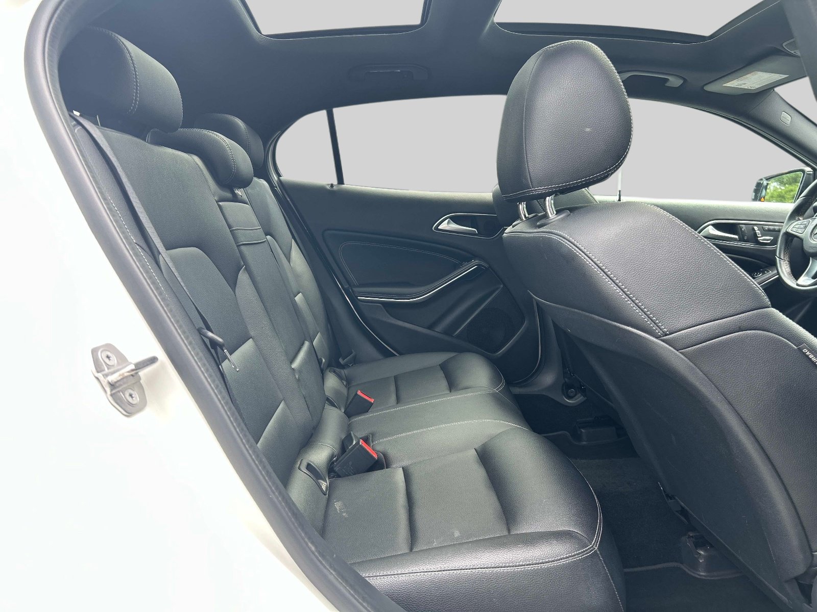 Used 2018 Mercedes-Benz GLA 250 4MATIC image 19