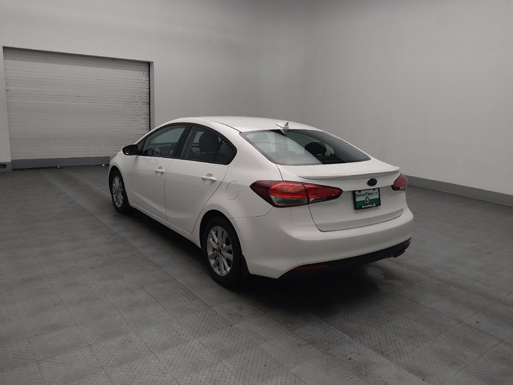 Used 2017 Kia Forte S image 5