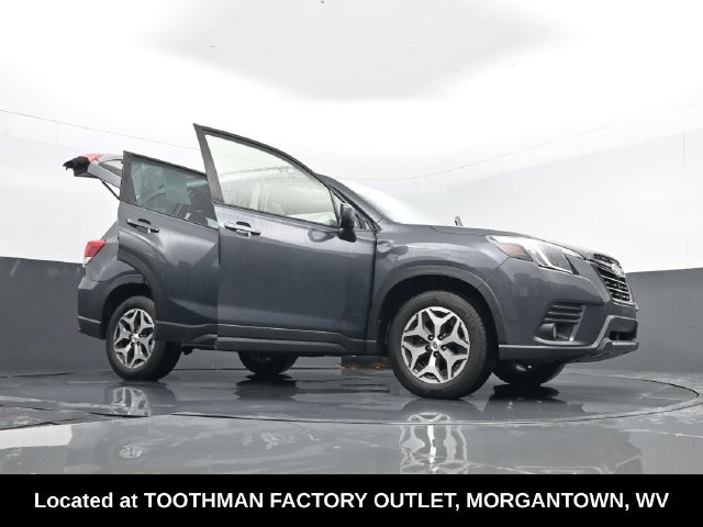 Used 2023 Subaru Forester Premium AWD/4WD image 33