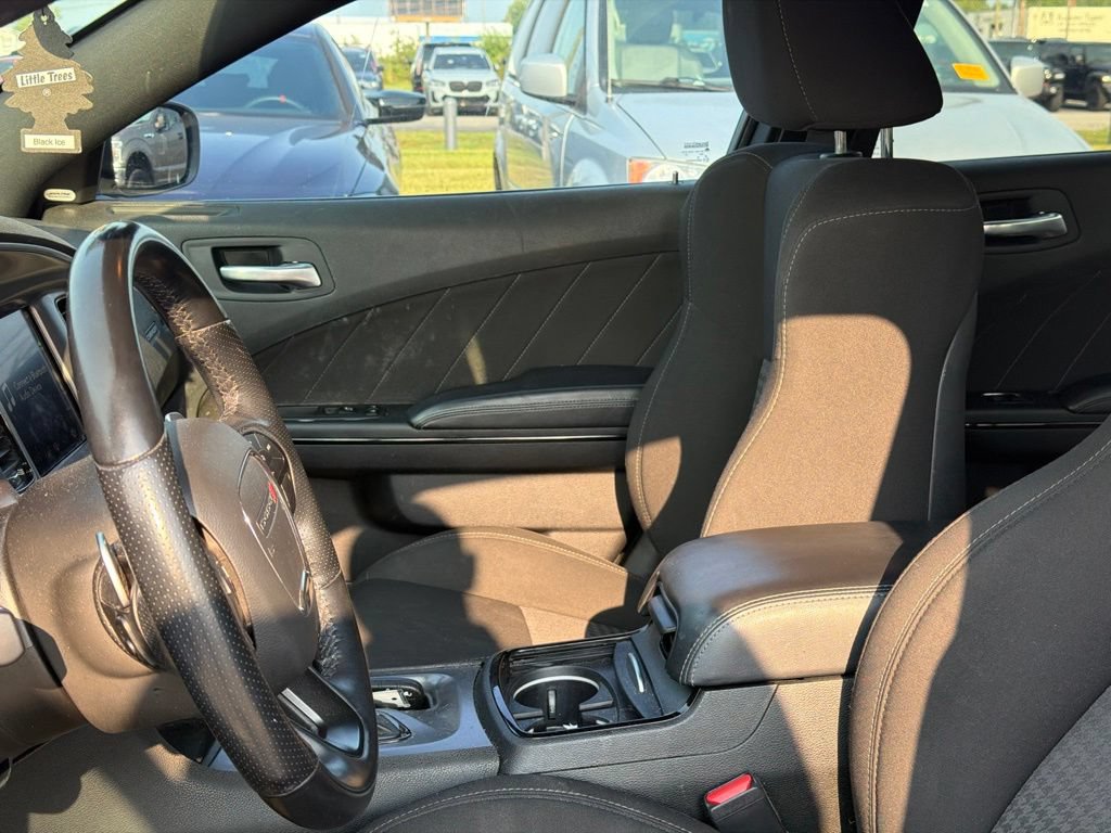 Used 2021 Dodge Charger R/T w/ Blacktop Package RWD image 14