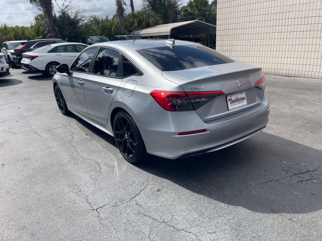 Used 2022 Honda Civic Sport image 3