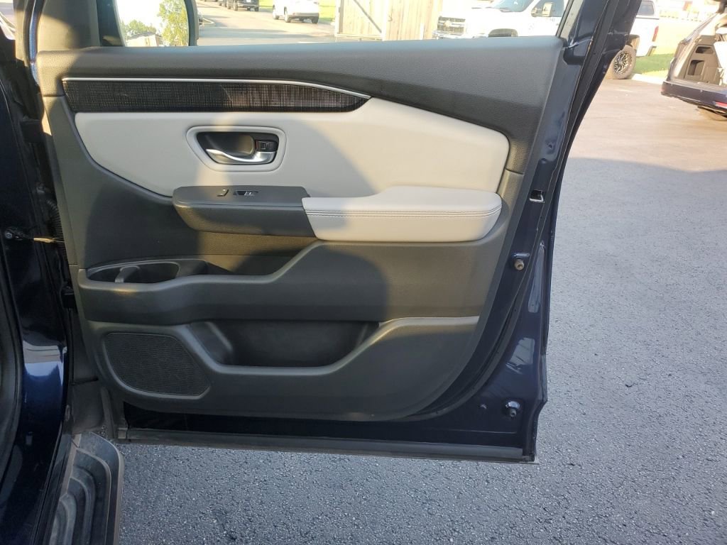 Used 2023 Honda Pilot Elite image 32