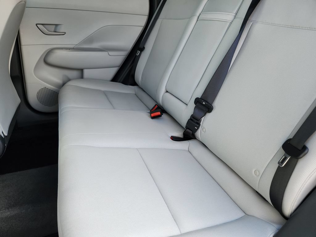 Used 2024 Hyundai Kona SEL AWD/4WD image 24