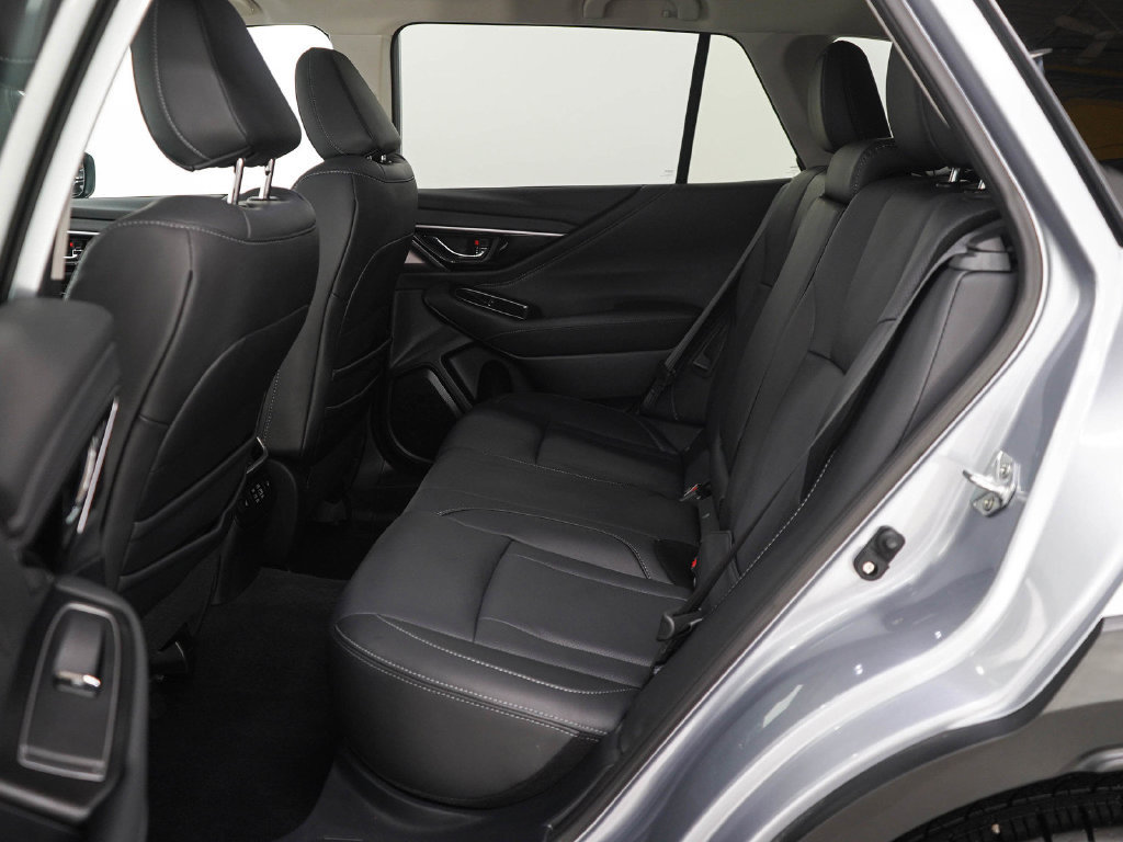 Used 2024 Subaru Outback Limited AWD/4WD image 19