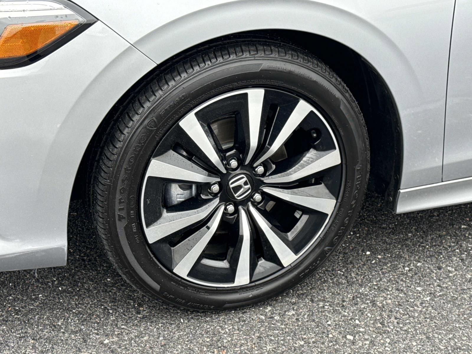 Used 2023 Honda Civic EX image 29