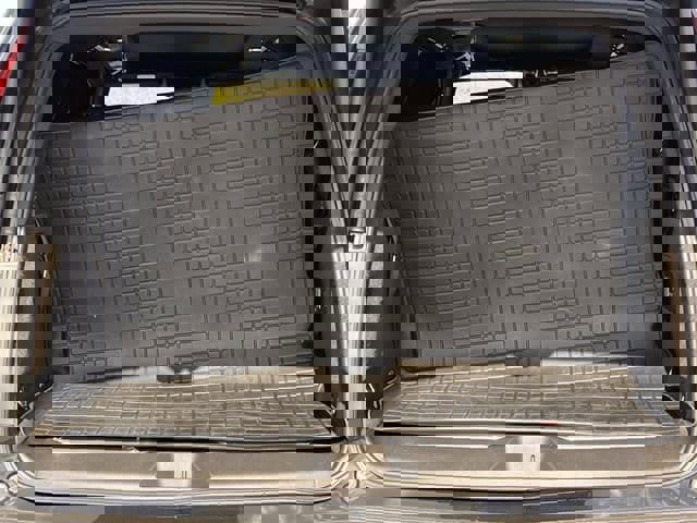 Certified 2024 Cadillac Escalade Premium Luxury image 33