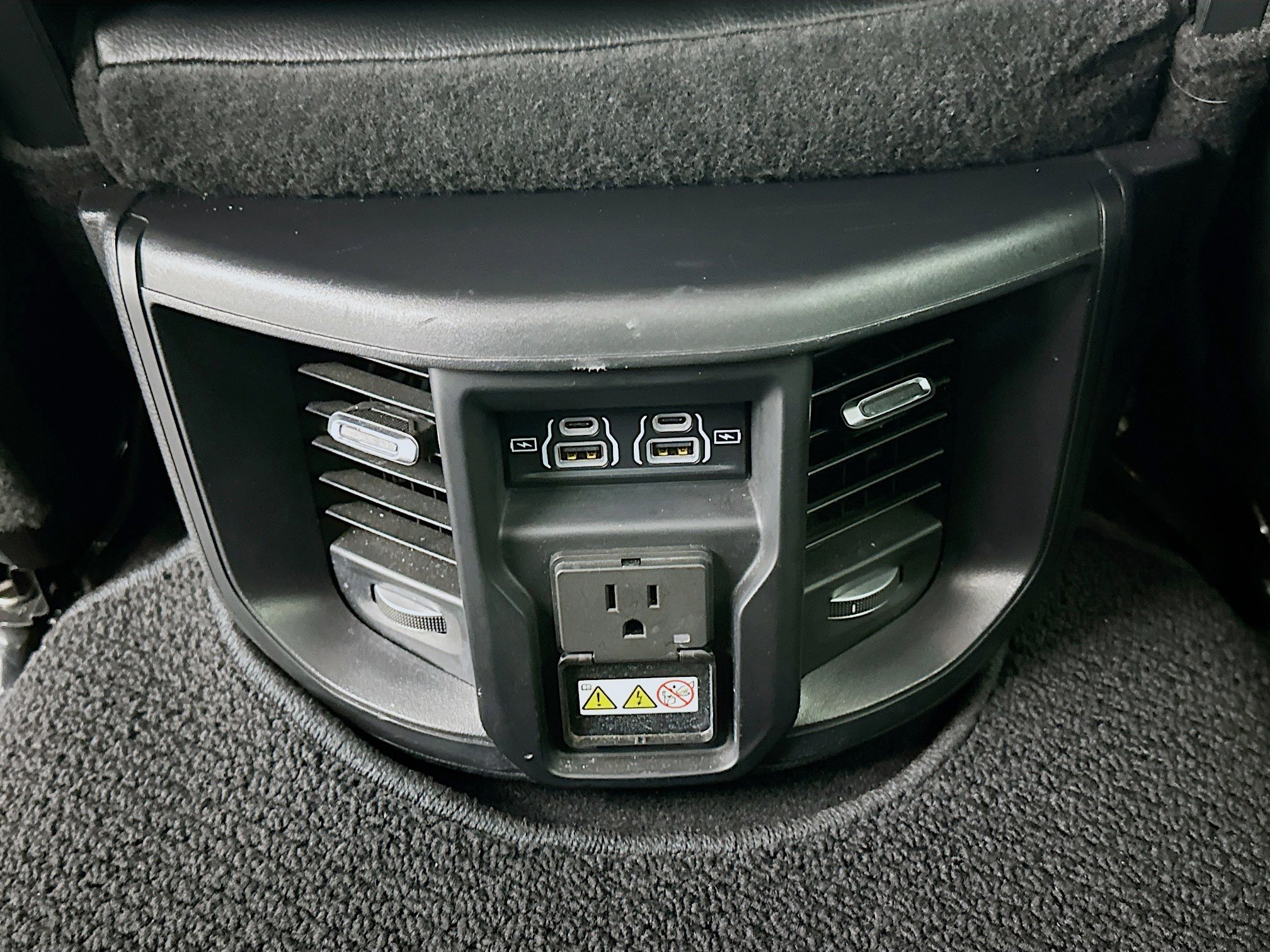 Used 2024 RAM 2500 Laramie image 27